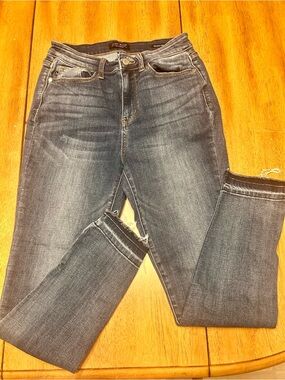 Judy Blue Women's Washed Blue Skinny Jeans 7/28